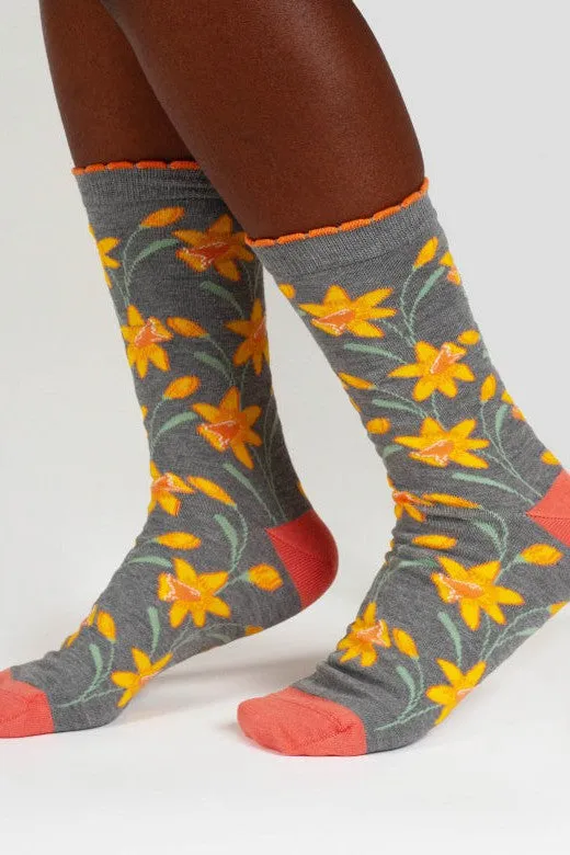 Thought Birth Flower Daffodil Bamboo Socks