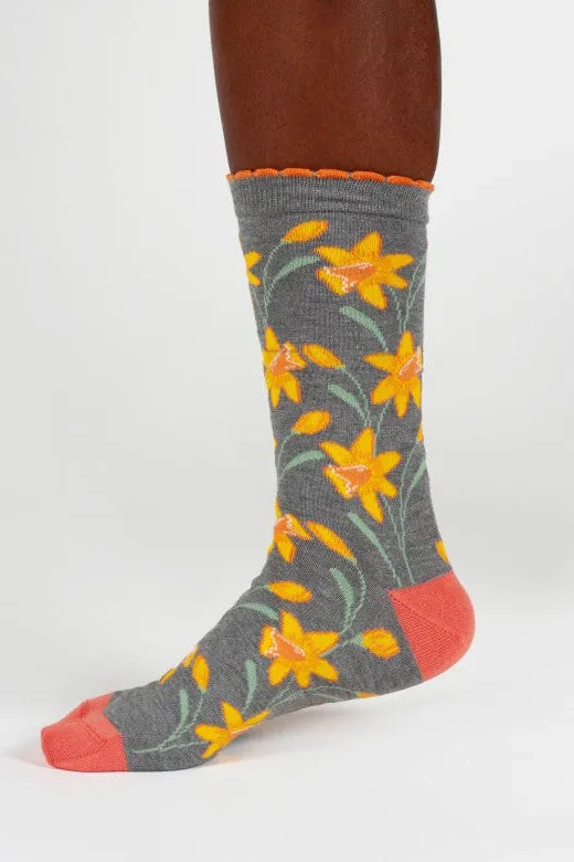 Thought Birth Flower Daffodil Bamboo Socks